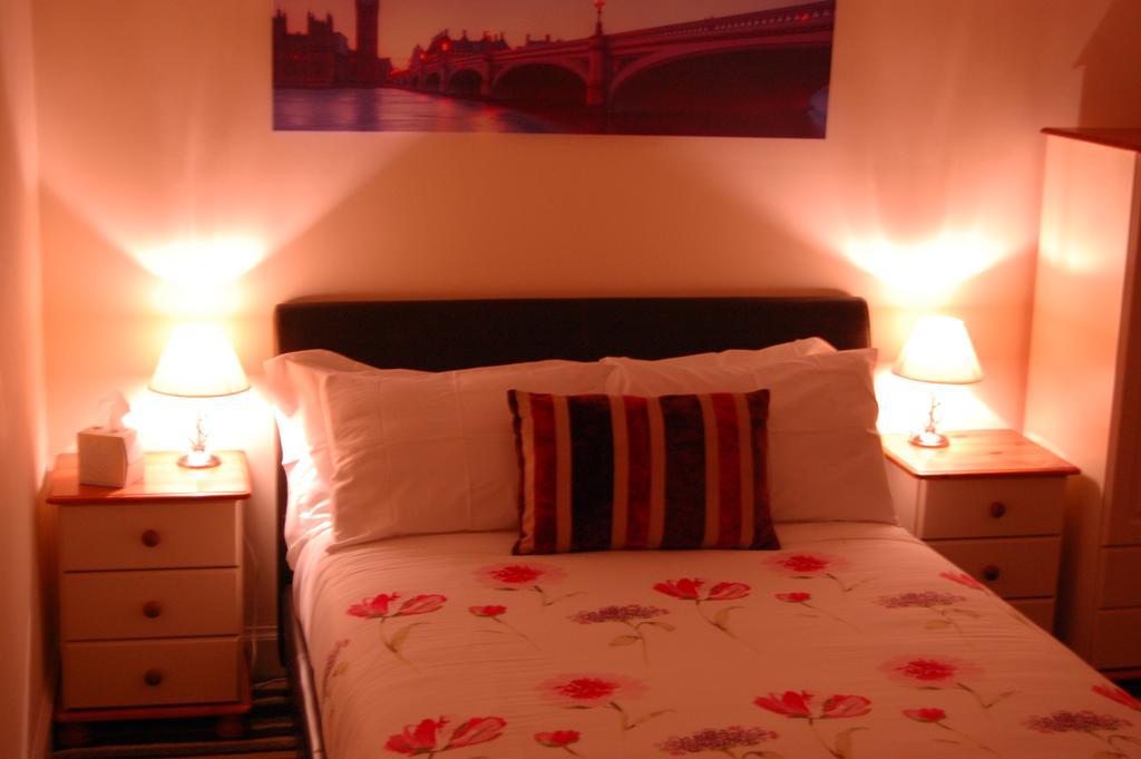 Dawn Break Bed & Breakfast Largs Rom bilde