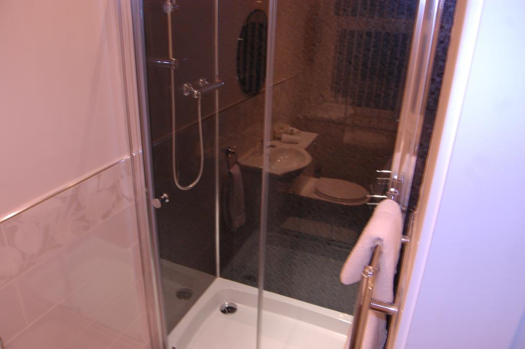 Dawn Break Bed & Breakfast Largs Rom bilde